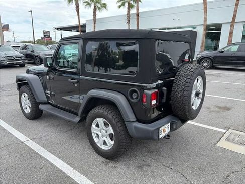 Used 2020 Jeep Wrangler Sport AWD/4WD image 5