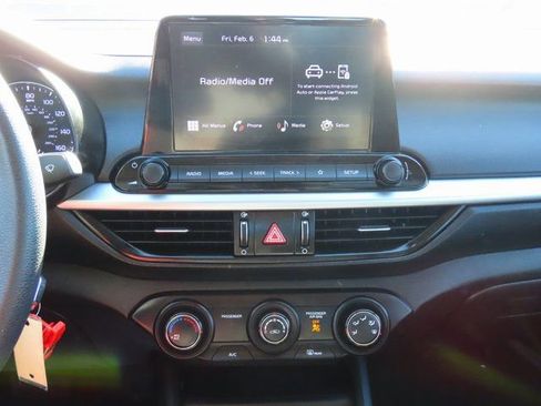 Used 2024 Kia Forte LXS w/ LXS Technology Package image 21