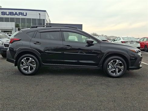 Used 2025 Subaru Crosstrek 2.0i Premium image 8