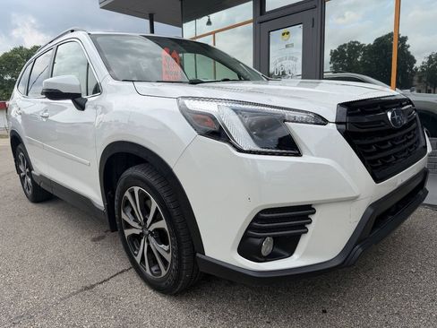 Used 2023 Subaru Forester Limited w/ Popular Package #3 AWD/4WD image 4