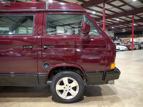 Used 1990 Volkswagen Vanagon Multi-Van image 11