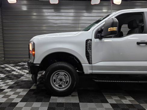 Used 2025 Ford F250 XL w/ F-250 >10K GVWR Package AWD/4WD image 38