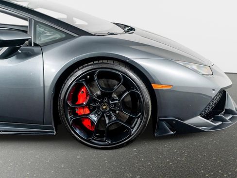 Used 2017 Lamborghini Huracan LP 610-4 AWD/4WD image 7