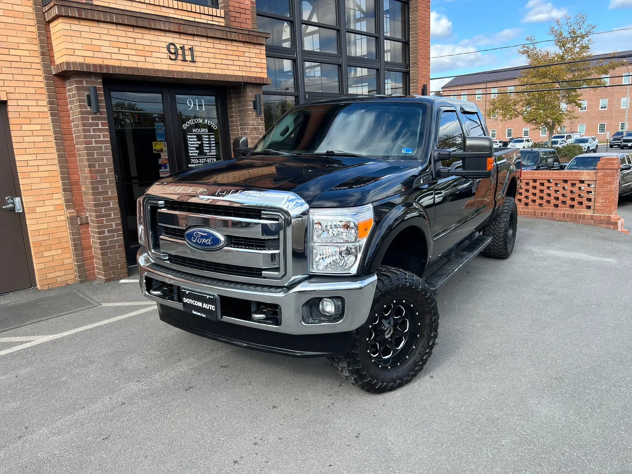Used 2011 Ford F250 XLT w/ XLT Premium Pkg AWD/4WD image 1