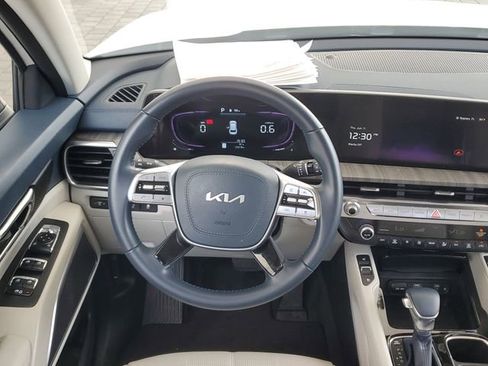 Used 2024 Kia Telluride EX FWD image 12