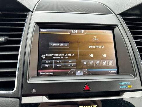 Used 2013 Ford Taurus SHO image 23