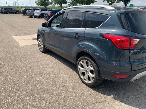 Used 2019 Ford Escape Titanium AWD/4WD image 5