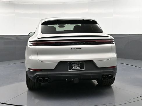 New 2026 Porsche Cayenne Coupe AWD/4WD image 7