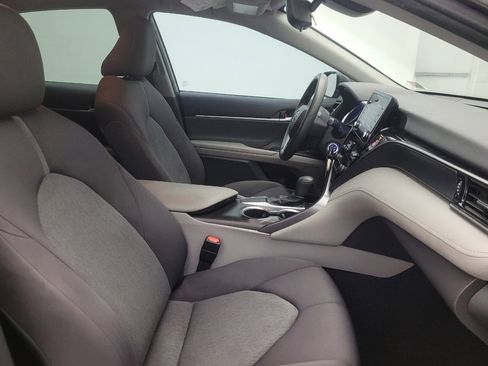 Used 2021 Toyota Camry LE w/ Carpet Mat Package (TMS) FWD image 21