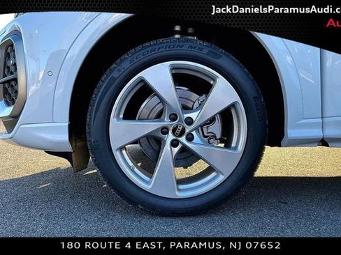 New 2025 Audi Q5 Premium Plus AWD/4WD image 11