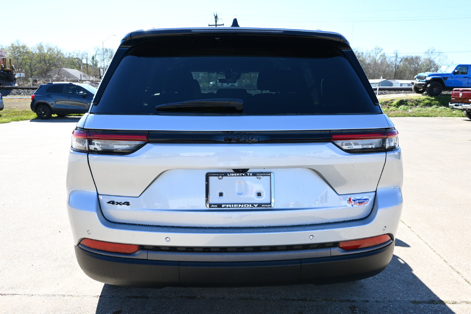 New 2026 Jeep Grand Cherokee Altitude AWD/4WD image 21