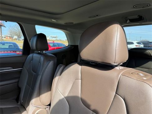 Used 2022 Kia Telluride SX w/ Towing Package image 31
