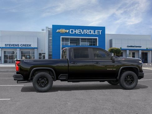 New 2026 Chevrolet Silverado 2500 ZR2 w/ ZR2 Bison Edition AWD/4WD image 3
