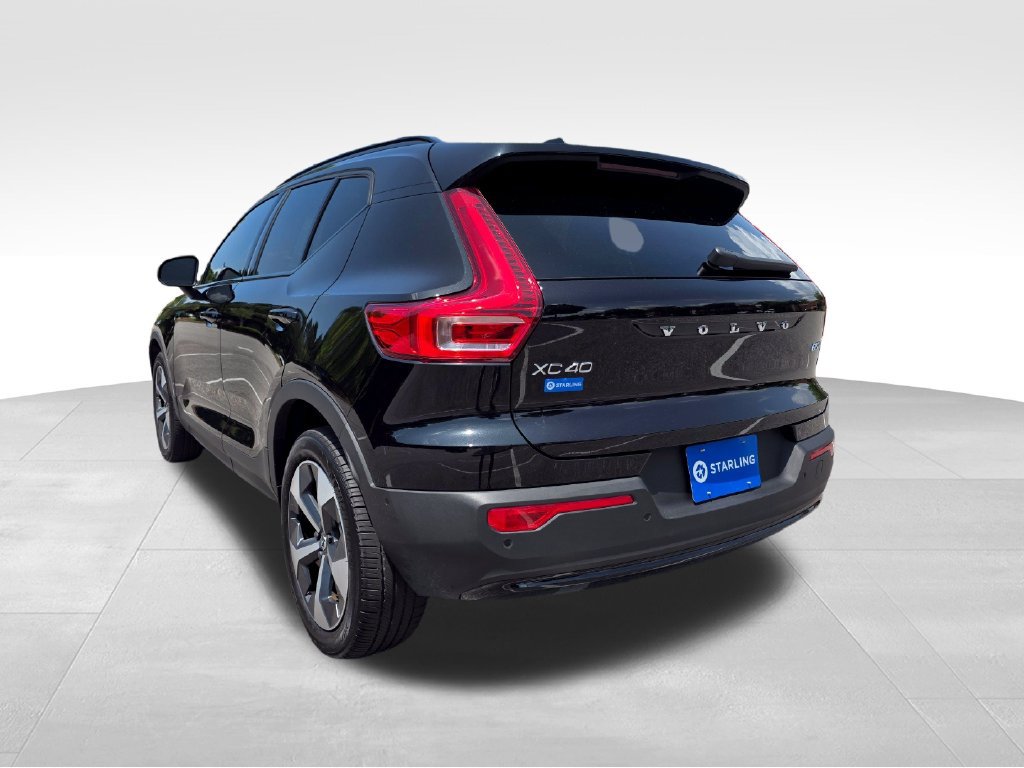 Used 2026 Volvo XC40 B5 Plus AWD/4WD image 6