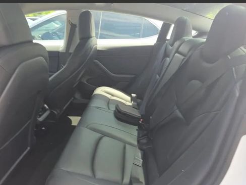 Used 2023 Tesla Model 3 Standard Range RWD image 7