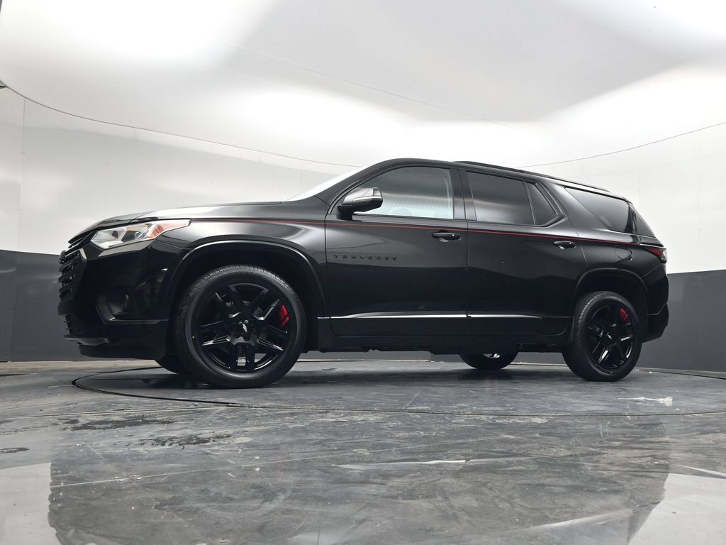 Used 2021 Chevrolet Traverse Premier w/ Redline Edition FWD image 34