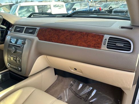 Used 2011 GMC Sierra 3500 SLT w/ SLT Convenience Package image 26