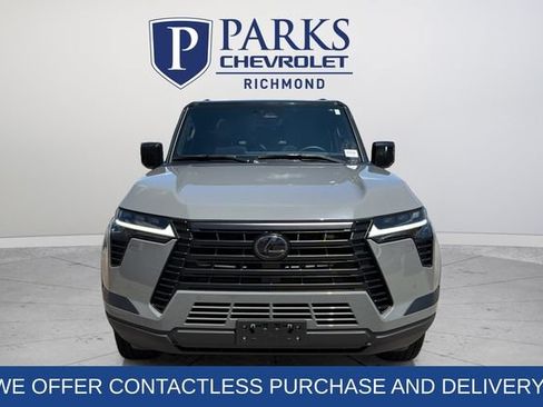 Used 2024 Lexus GX 550 w/ Cold Area Package AWD/4WD image 2
