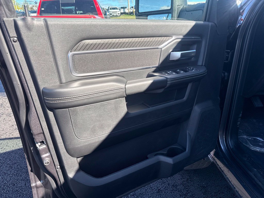 New 2027 RAM 2500 Big Horn AWD/4WD image 17