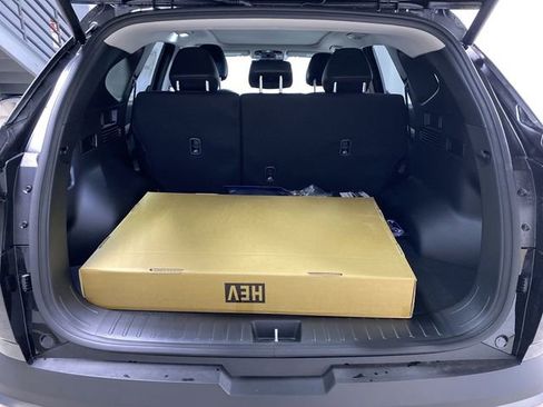 New 2025 Hyundai Tucson SEL image 16