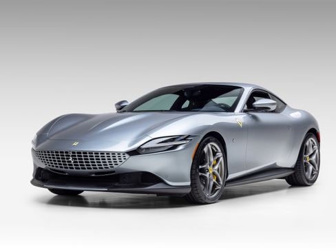Used 2023 Ferrari Roma RWD image 3