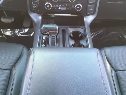 Used 2021 Ford F150 Lariat w/ Equipment Group 502A High image 19