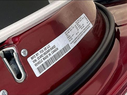 Used 2022 Chrysler Pacifica Touring-L FWD image 31