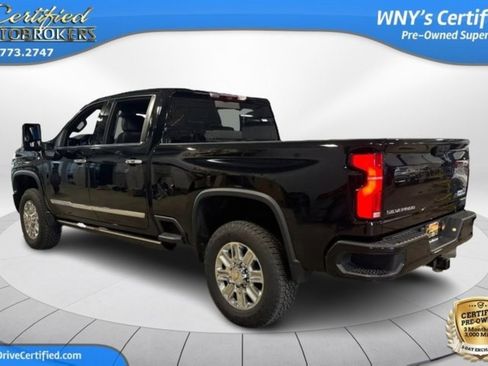 Used 2024 Chevrolet Silverado 3500 High Country w/ High Country Premium Package image 8