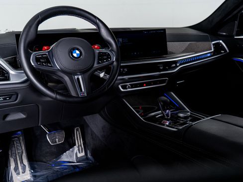Used 2025 BMW X6 M Competition w/ Executive Package image 2