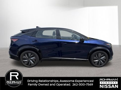 Used 2024 Nissan Ariya AWD image 9