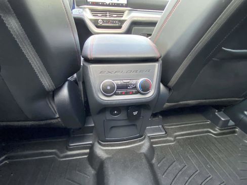 Used 2025 Ford Explorer ST image 25