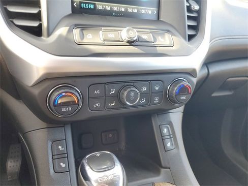 Used 2017 GMC Acadia SLE w/ Driver Alert Package I image 22