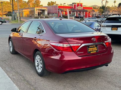 Used 2015 Toyota Camry LE FWD image 38