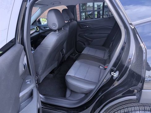 Used 2024 Chevrolet Trax LT w/ Driver Confidence Package FWD image 23