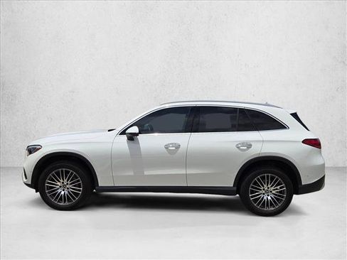 Used 2024 Mercedes-Benz GLC 300 image 5