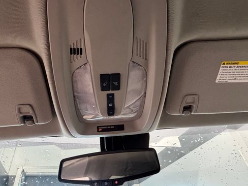 Used 2010 Chevrolet Equinox LT AWD/4WD image 27