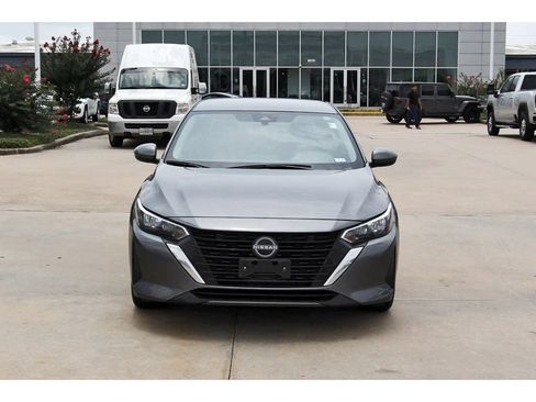 Used 2025 Nissan Sentra S FWD image 8