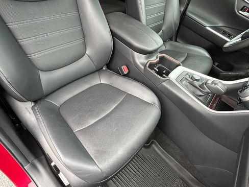 Used 2023 Toyota RAV4 Limited AWD/4WD image 50