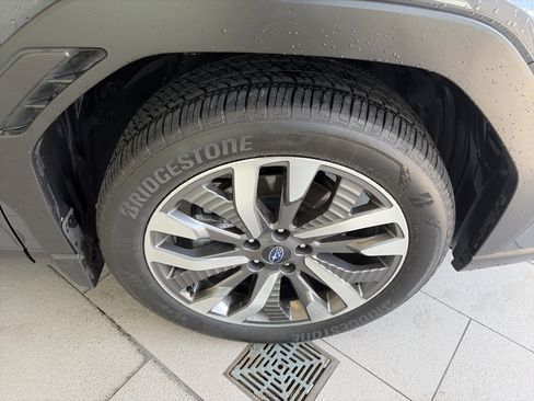 Used 2025 Subaru Forester Touring AWD/4WD image 12