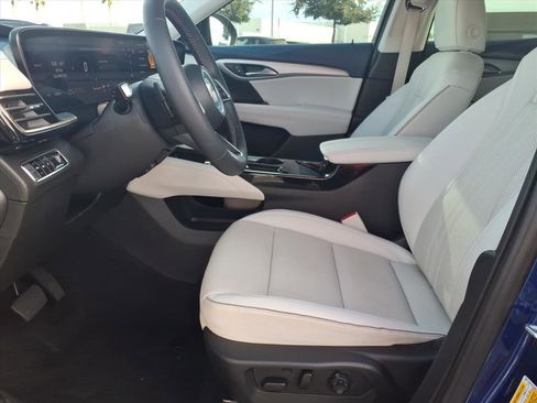 Used 2024 Buick Envision Avenir image 19