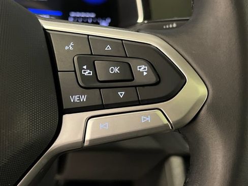 Certified 2024 Volkswagen Jetta SE FWD image 21
