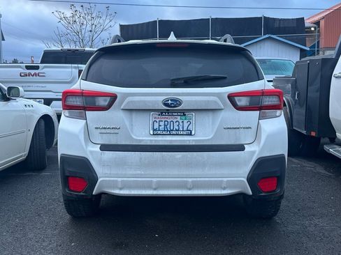 Used 2016 Subaru Crosstrek 2.0i Premium image 3