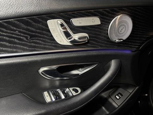 Used 2020 Mercedes-Benz E 350 Sedan image 16