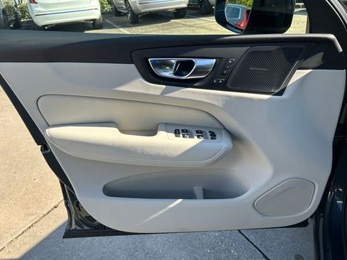 New 2026 Volvo XC60 B5 Ultra w/ Climate Package image 15