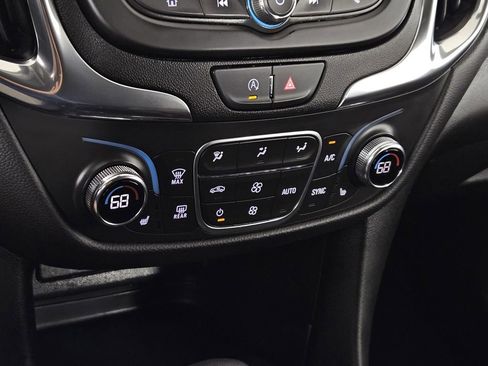 Used 2023 Chevrolet Equinox LT w/ Driver Convenience Package AWD/4WD image 10