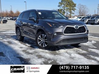 Used 2022 Toyota Highlander XLE video 1