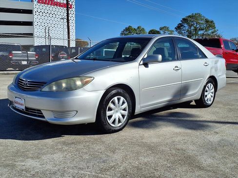 Used 2005 Toyota Camry image 22