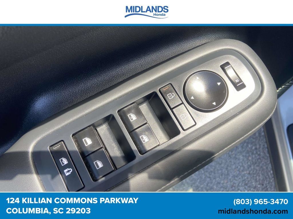 Used 2025 Hyundai Santa Fe SEL AWD/4WD image 18