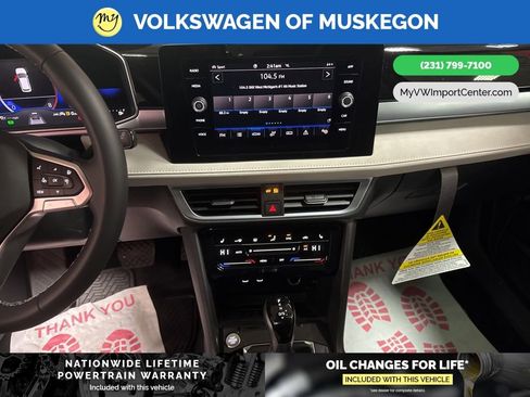 New 2026 Volkswagen Taos SE image 19