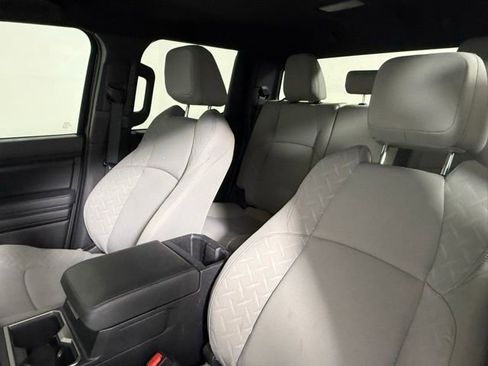 Used 2024 Toyota Tacoma SR5 AWD/4WD image 27